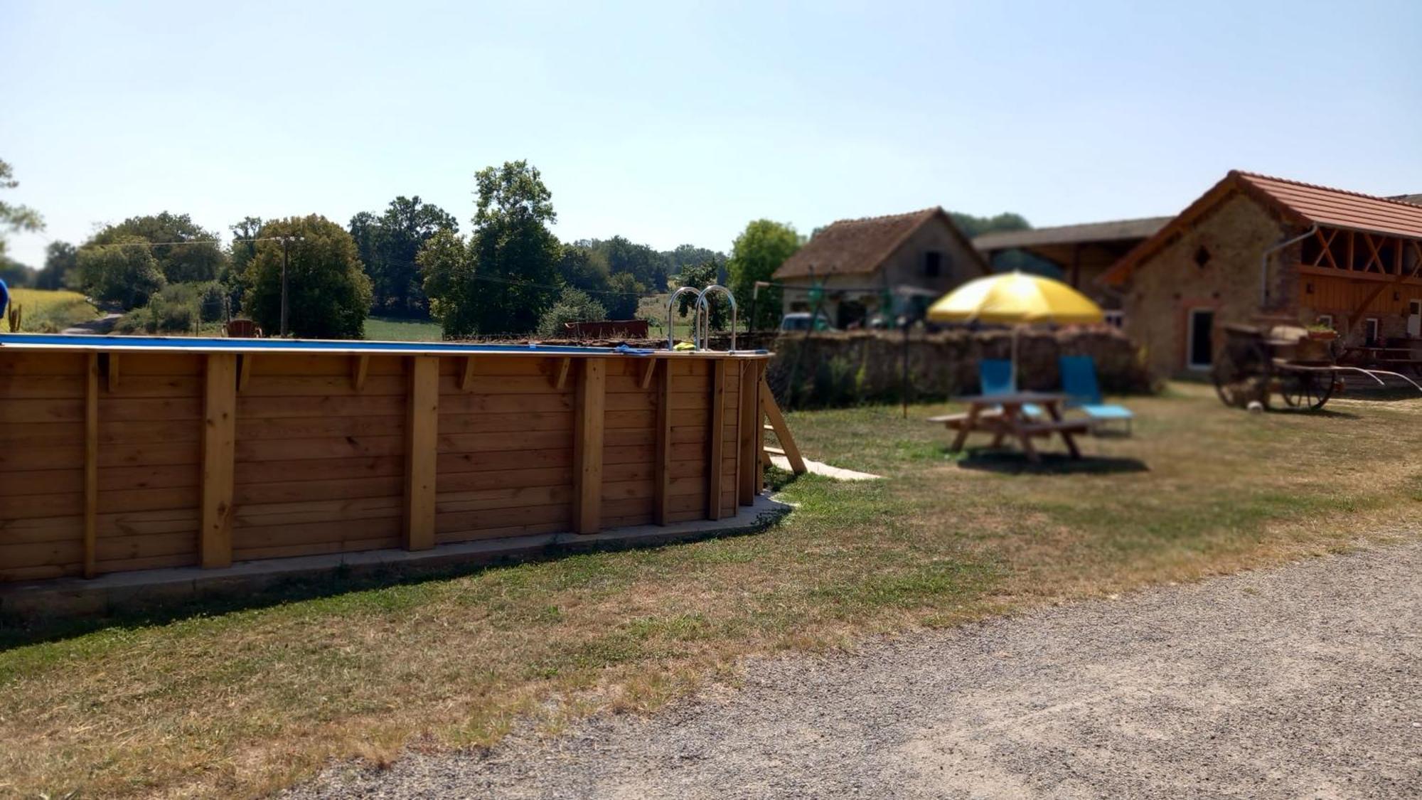 Gite A La Ferme Bassillon-Vauzé Zewnętrze zdjęcie